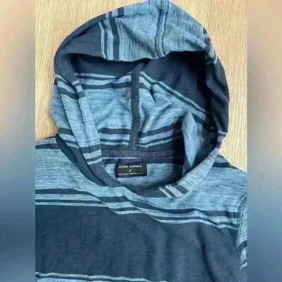 Ocean Current Boys Hooded Striped Long Sleeve Pullover Shirt - Size Small - Picture 3 of 5